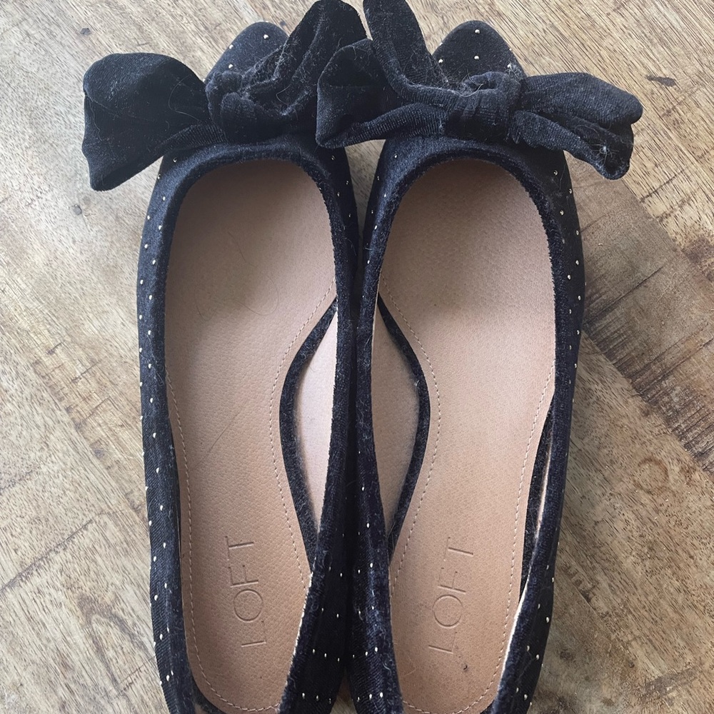 Loft pointy velvet studded shoes size 8